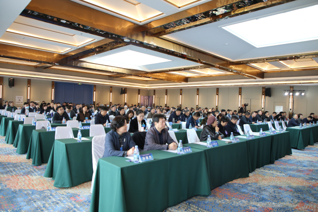 河北省民建企业家“专精特新”培训班成功举办（薛主委修改）6 (2).jpg