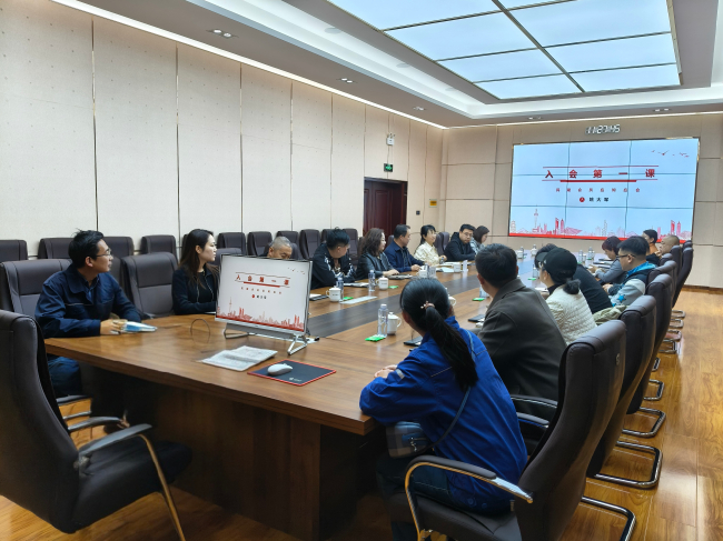 民建张家口市宣化区委开展“传承民建优良传统，厚植爱国爱党情怀”“会史”大讲堂4.24 (2).jpg