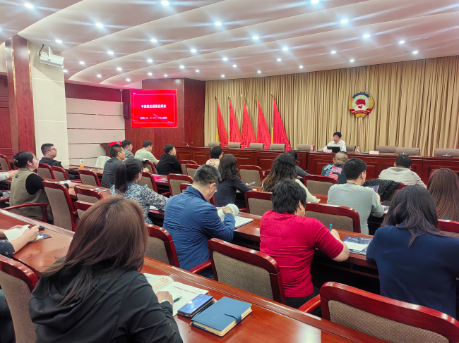 民建唐山市委组织新会员开展会史学习 (2).jpg
