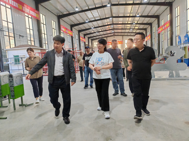 民建张家口市委组织会员到邯郸会员企业考察调研 (3) (2).jpg