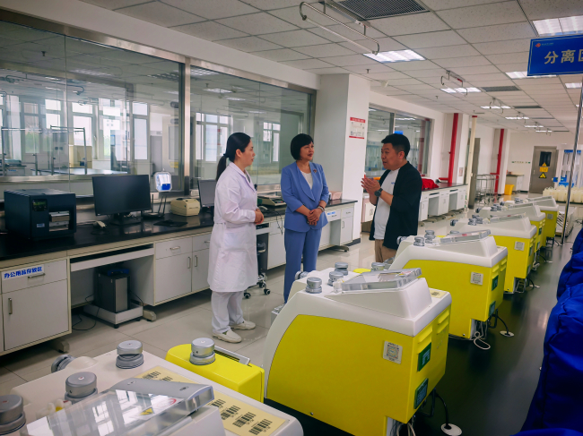 20250509民建保定市委新阶层二支部携手会员企业小满科技走访保定市中心血站2 (2).jpg
