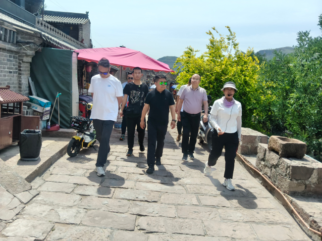20250609民建保定市委新阶层二支部赴碛口古镇参观学习2 (2).jpg