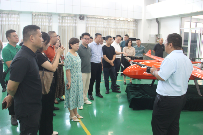 民建裕华区基层委员会对裕华区经济发展情况进行调研 (2).jpg