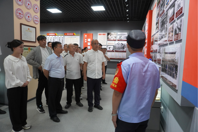 民建邢台市委赴河北省沙河监狱开展警示教育活动1 (2).jpg