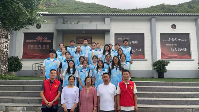 传承红色基因，弘扬抗战精神—民建张家口市直直属总支二支部开展七七事变88周年纪念活动 .jpg