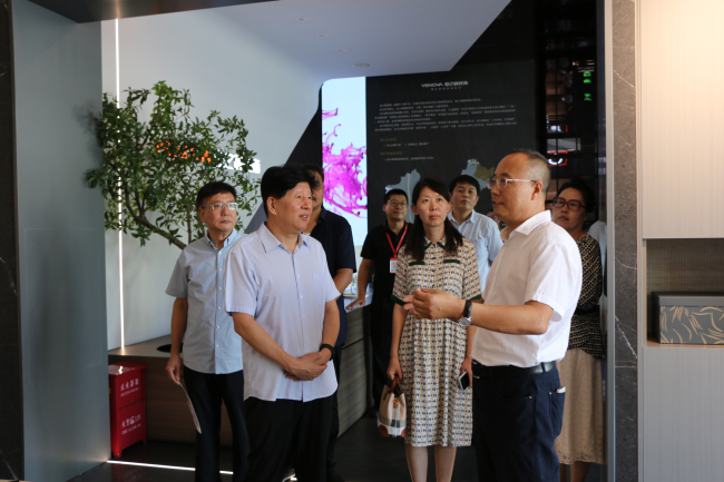 民建唐山市委调研组走访会员企业4 (2).jpg