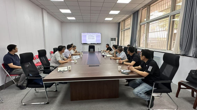 民建唐山市委对外联络招商组就应急产业招商项目与商务局进行对接洽谈 (2).jpg