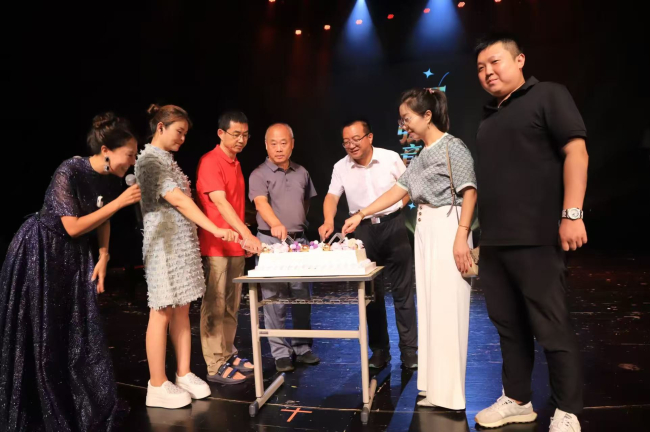 民建唐山市委路北区工委七支部与退休支部联合举办纪念抗战胜利80周年公益汇演 (1) (2).jpg