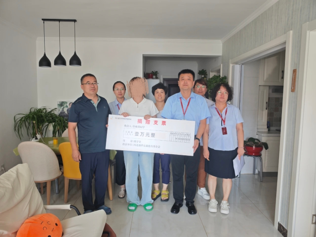 张家口民建会员王文杰带领企业暖心助力高考学子211高校逐梦 (2).jpg