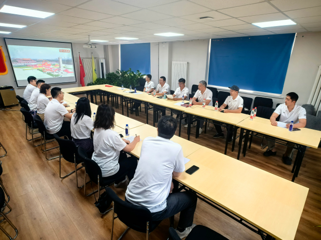 20250904民建保定新城支部组织观看阅兵仪式2 (2).jpg