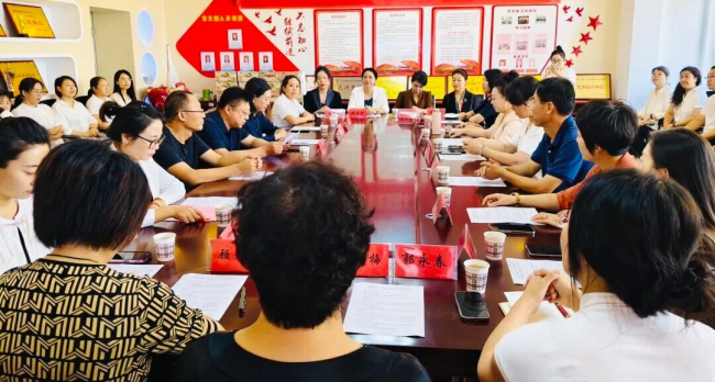 民建张家口市委科教文委员会携手会员单位开展教师节慰问活动 (2) (2).jpg