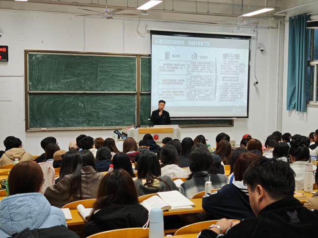 邯郸民建会员企业应邀参加“企业赋能就业、校企共话发展”座谈会1 (2) (2).jpg