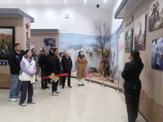 民建张家口市委桥西区基层委员会一支部赴怀来开展主题调研活动 (3) (2).jpg